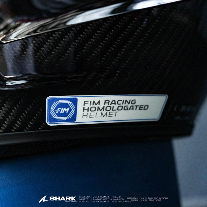 หมวกกันน็อค SHARK Aeron GP Full Carbon